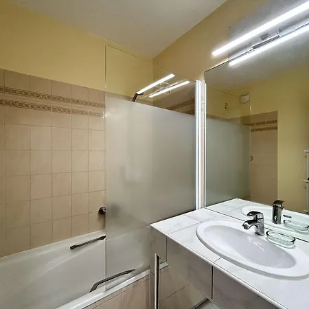 Piscine, Terrasse, Parking, Proche & Commerces - - Fr-1-252-169 Antibes